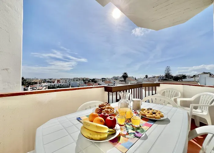Albufeira Skylight 2 By Homing